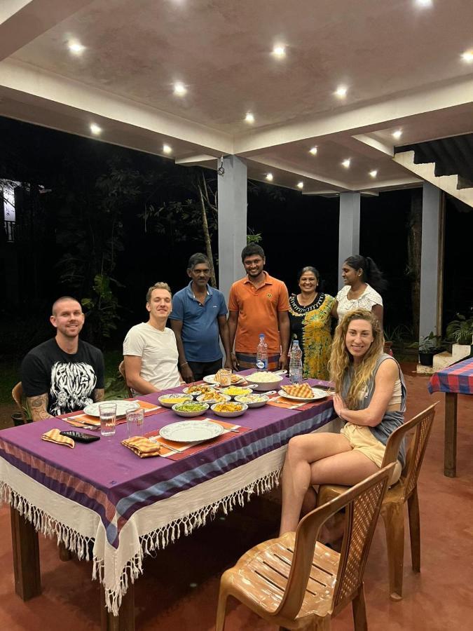 Isanka Lion Lodge Sigiriya Eksteriør bilde