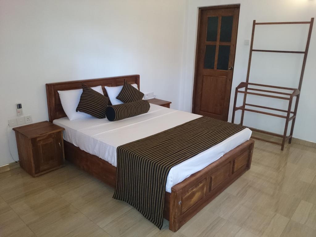 Isanka Lion Lodge Sigiriya Eksteriør bilde