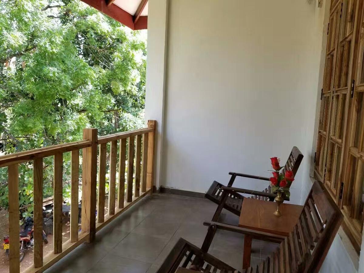 Isanka Lion Lodge Sigiriya Eksteriør bilde