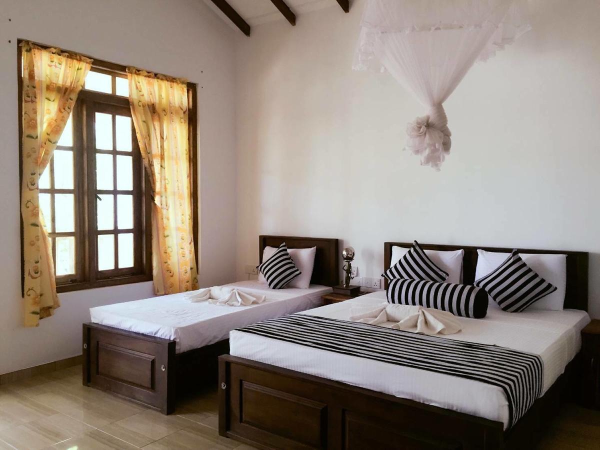 Isanka Lion Lodge Sigiriya Eksteriør bilde